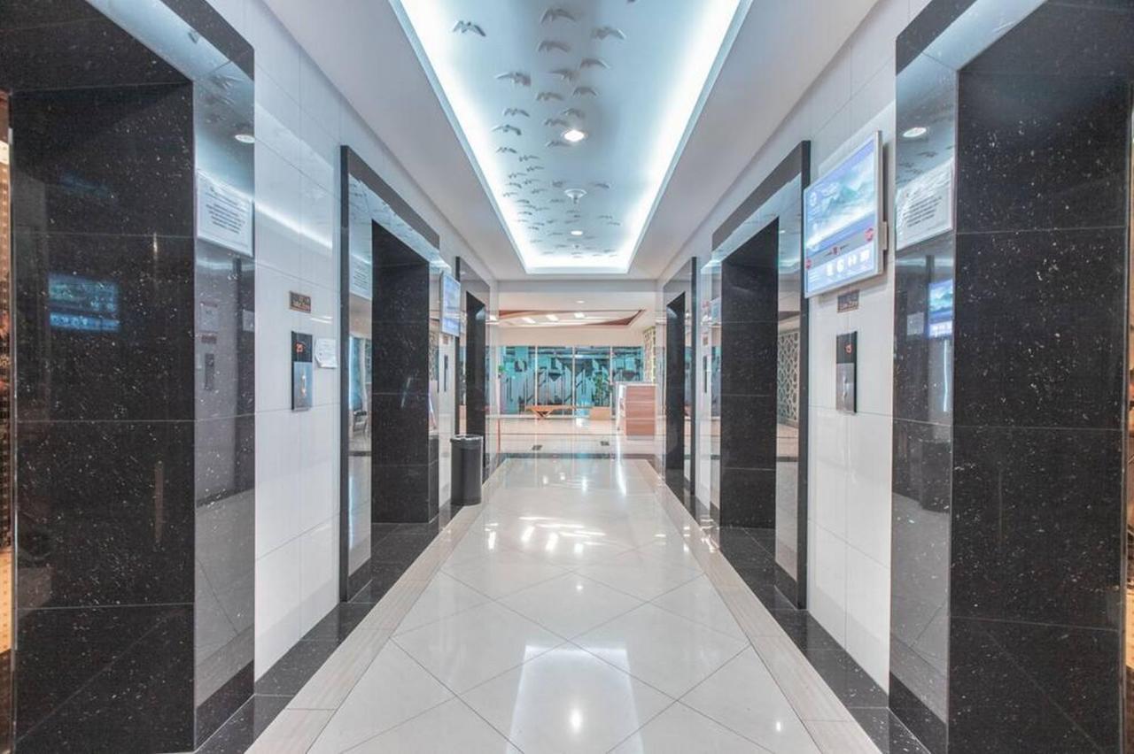 Redliving Apartemen Grand Kamala Lagoon - Kita Pro Tower Barclay North Bekasi Eksteriør bilde