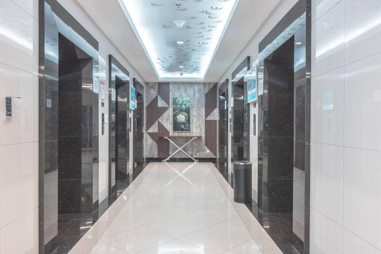 Redliving Apartemen Grand Kamala Lagoon - Kita Pro Tower Barclay North Bekasi Eksteriør bilde